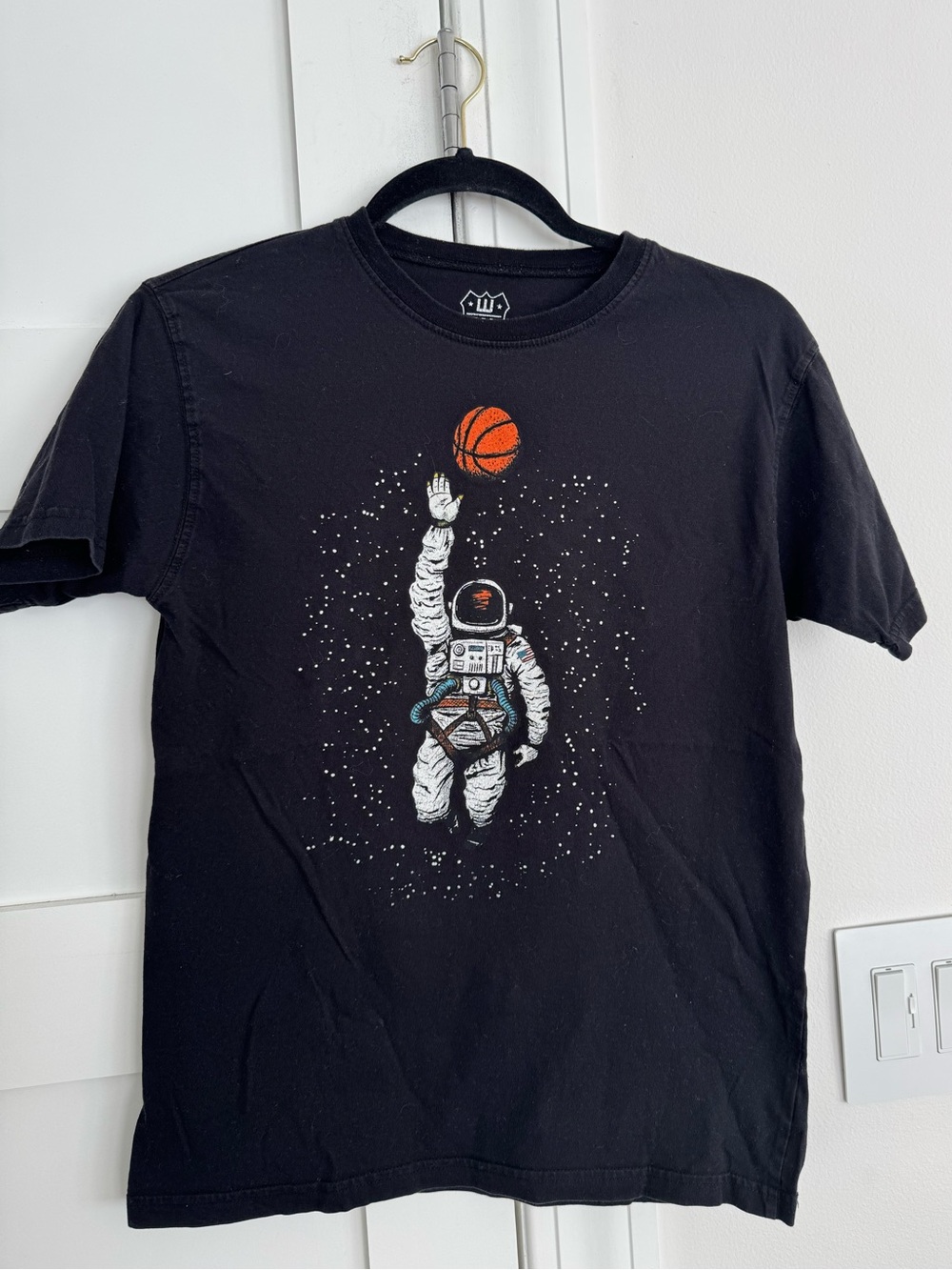 Wes and Willy tee. L  Youth. 100% organic cotton.